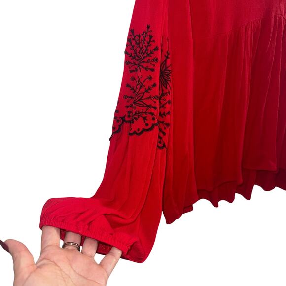 Mi Ami Red Boho Blouse XL Black Embroidered Sleeve Detail - Picture 4 of 5